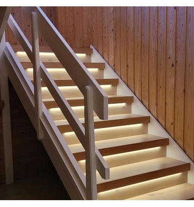 Trapp LED COB stripset 11W per steg - 24V DC, IP20, Upp till 16 steg, med sensor