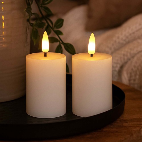 LED Blockljus, 2 st, flameffekt, vit - 7,5 cm hög, Ø5 cm, fungerar med fjärrkontroll, äkta stearin