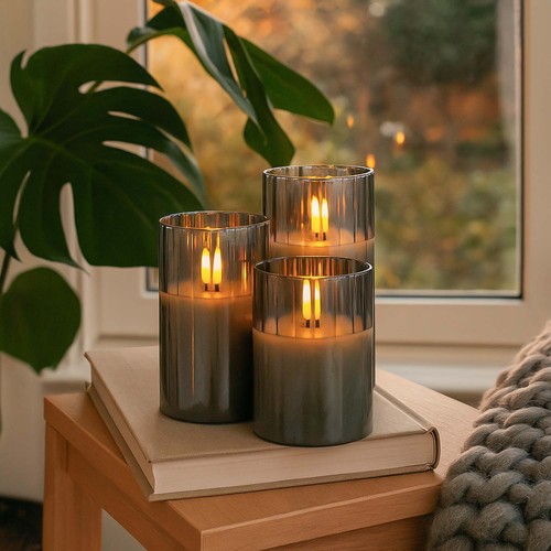 LED Blockljus set i rökfärgat glas Ø7,5cm, 3 st, flameffekt - Inkl. fjärrkontroll och timer, 10/12,5/15cm hög, äkta stearin