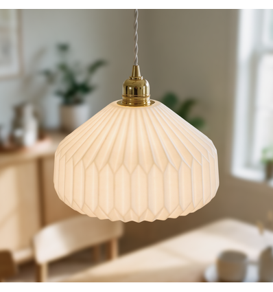 Keramik E27 pendellampa - Plisserad, vit/mässing, 2m sladd, Ø27x23cm, utan ljuskälla